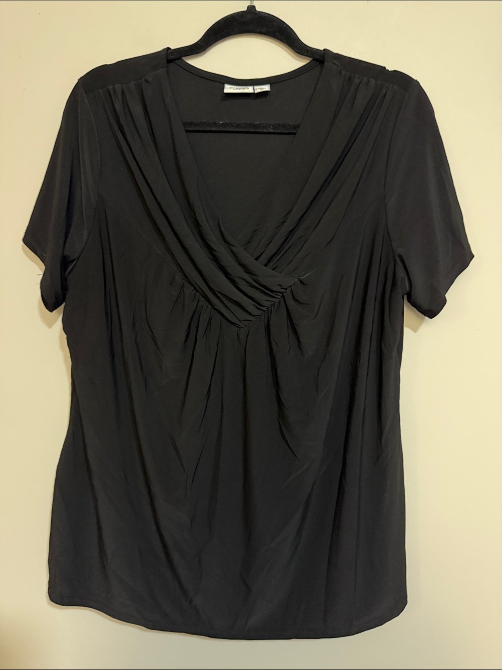 Cato Black Short-Sleeve V-Neck Gathered Front Top